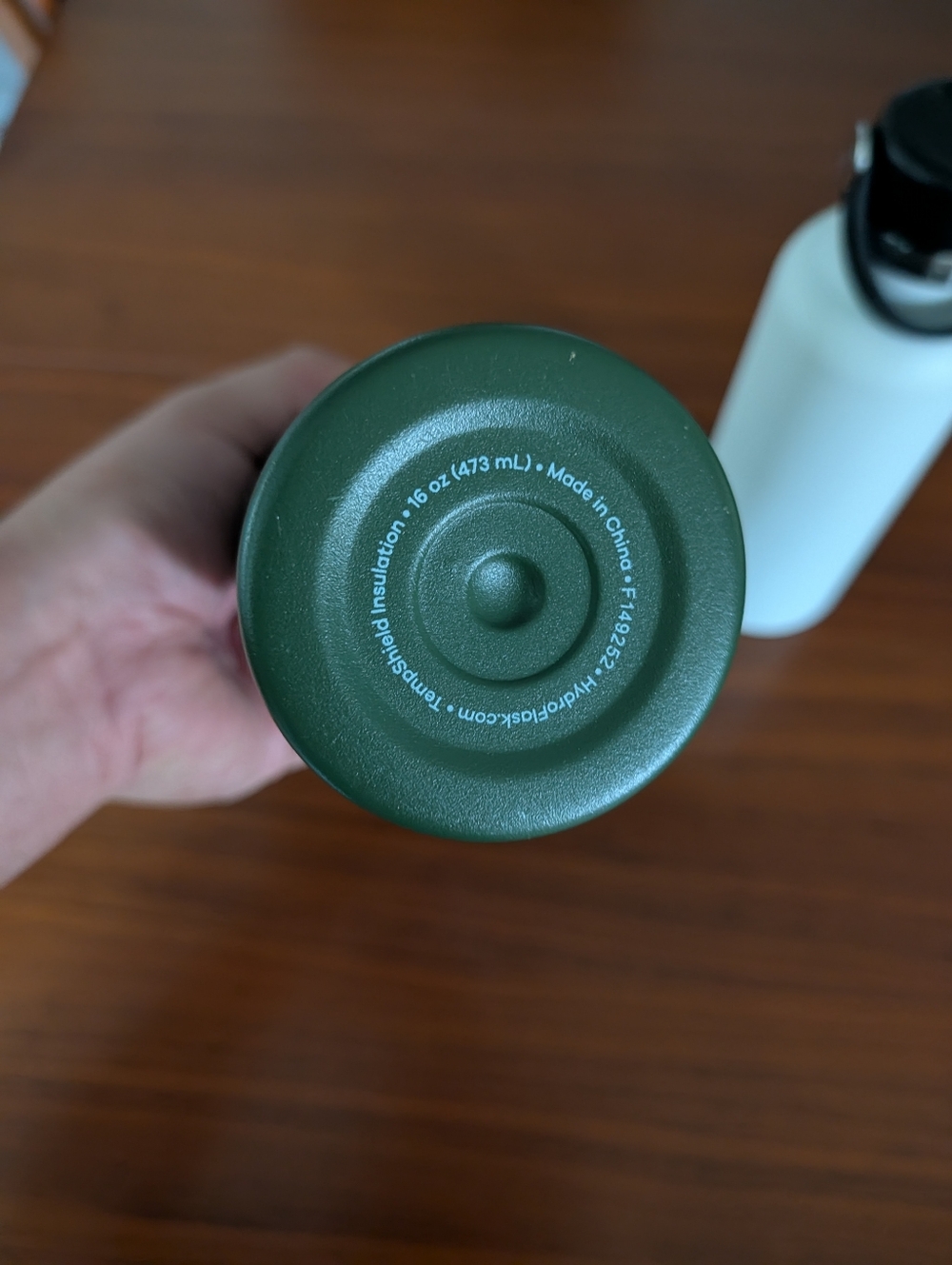 Hydro Flask Stainless Steel Water Bottles White & Green Pre Owned - Picture 5 of 8